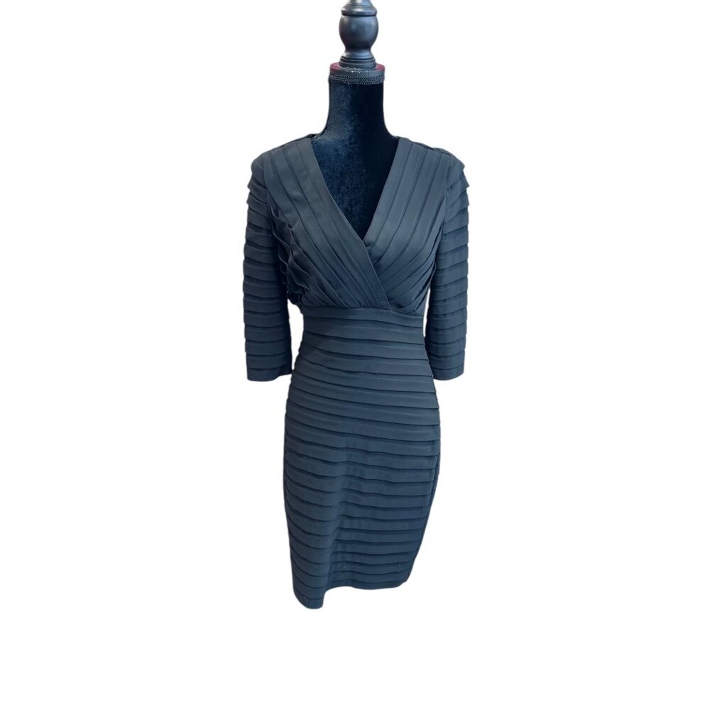 Adrianna Papell Black Pleated Bandage Sheath Dress Size 2 Knee Length V Neck - Picture 6 of 13